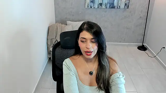 gia watsonn online show from July 22, 6:32 pm
