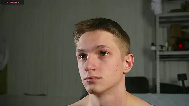 dustyn fox online show from February 8, 6:01 pm