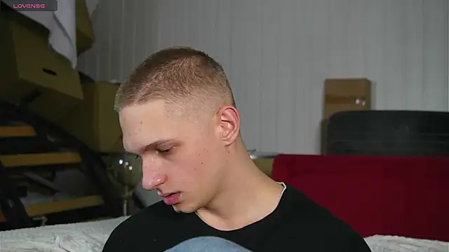 dustyn fox online show from February 15, 2:44 pm