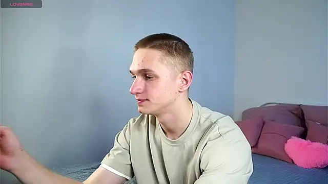 dustyn fox online show from February 27, 7:04 pm