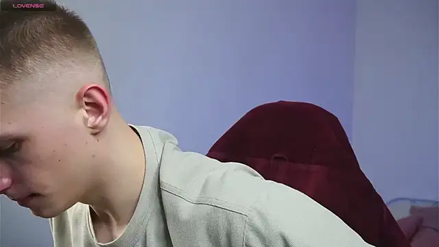 dustyn fox online show from March 8, 1:03 pm