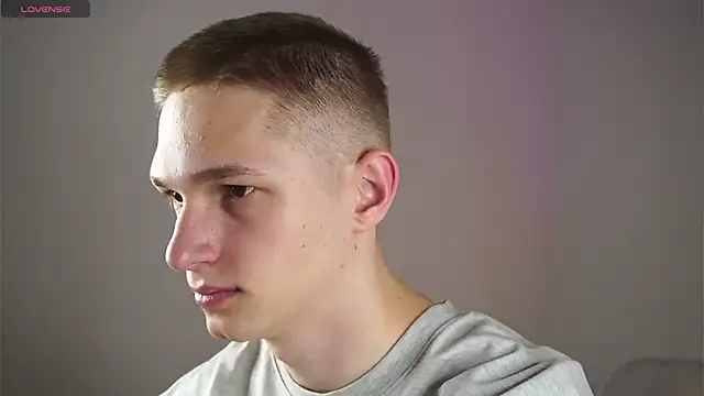 dustyn fox online show from March 14, 6:07 pm