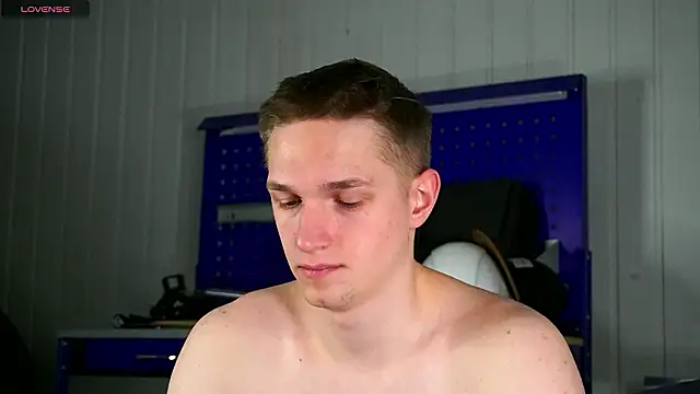 dustyn fox online show from February 2, 9:52 am