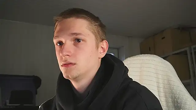 dustyn fox online show from April 20, 1:25 pm