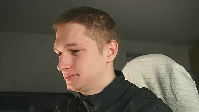 dustyn fox online show from April 23, 3:30 am