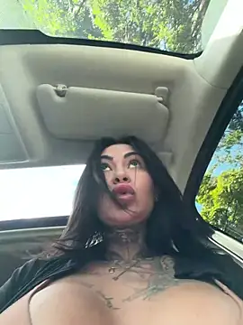 Iam Annii online show from April 23, 9:17 pm