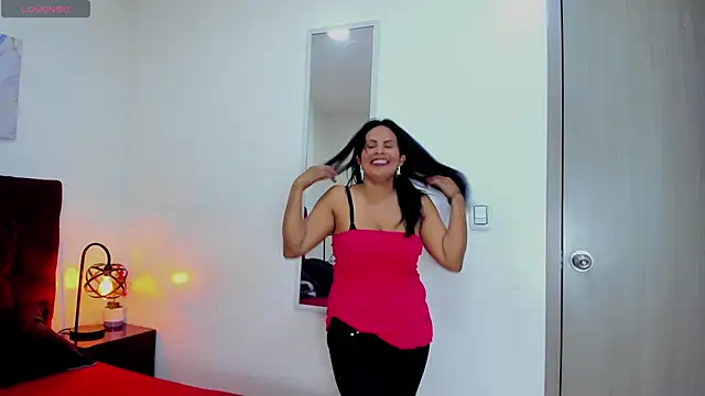 Anthonelaa   online show from November 25, 7:58 pm