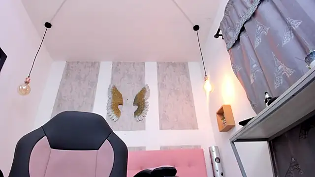 ciara connor online show from March 17, 4:17 am