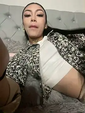 Effy Bonny online show from March 15, 2:14 am