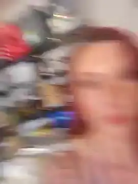 Snapshot of MissyRoulette chatting on December 4, 3:43 pm MissyRoulette online show from December 4, 3:43 pm