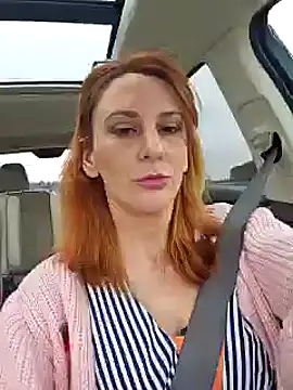 Snapshot of MissyRoulette chatting on January 27, 8:07 pm MissyRoulette online show from January 27, 8:07 pm