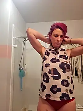 Snapshot of MissyRoulette chatting on February 11, 7:23 am MissyRoulette online show from February 11, 7:23 am