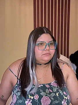  Shara Handal  online show from March 8, 8:55 am