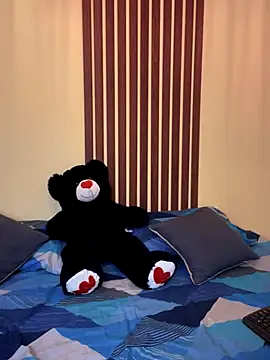  Shara Handal  online show from October 2, 8:54 am