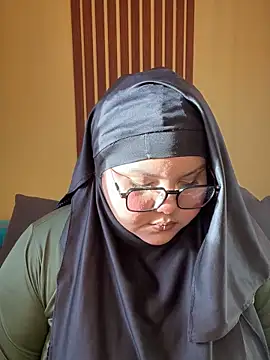  Shara Handal  online show from October 27, 11:47 am