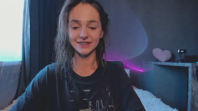 JudyAngil online show from September 22, 4:47 am