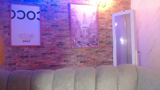 Snapshot of Laurita_b chatting on March 20, 10:51 pm Laurita b online show from March 20, 10:51 pm