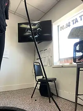 Snapshot of ThicBunz chatting on February 26, 6:32 pm ThicBunz online show from February 26, 6:32 pm