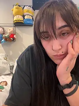 Snapshot of ThicBunz chatting on February 27, 11:04 pm ThicBunz online show from February 27, 11:04 pm