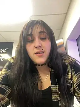 Snapshot of ThicBunz chatting on March 3, 10:52 pm ThicBunz online show from March 3, 10:52 pm