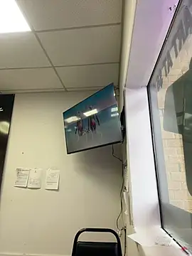 Snapshot of ThicBunz chatting on March 4, 9:22 pm ThicBunz online show from March 4, 9:22 pm