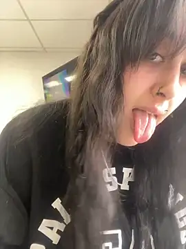 Snapshot of ThicBunz chatting on March 5, 3:29 pm ThicBunz online show from March 5, 3:29 pm