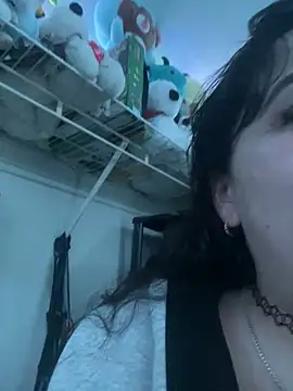 Snapshot of ThicBunz chatting on March 8, 11:37 am ThicBunz online show from March 8, 11:37 am