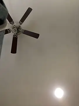 Snapshot of ThicBunz chatting on March 9, 9:57 pm ThicBunz online show from March 9, 9:57 pm