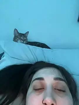 Snapshot of ThicBunz chatting on March 19, 2:59 am ThicBunz online show from March 19, 2:59 am