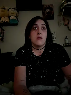 Snapshot of ThicBunz chatting on September 23, 2:25 am ThicBunz online show from September 23, 2:25 am