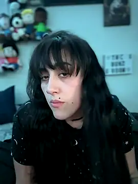 Snapshot of ThicBunz chatting on November 9, 4:00 am ThicBunz online show from November 9, 4:00 am