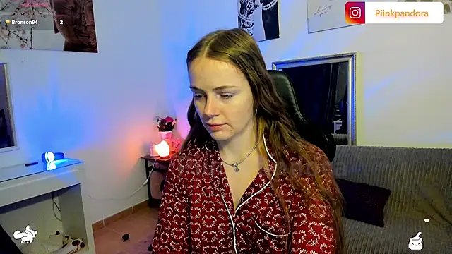 Piinkpandora online show from March 13, 3:07 pm