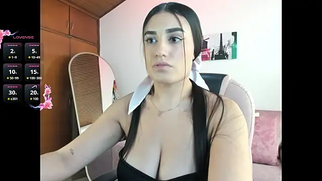 Snapshot of Alheli_16 chatting on May 15, 12:12 pm Alheli 16 online show from May 15, 12:12 pm
