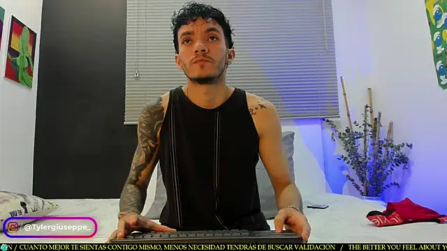 Tylergiuseppe  online show from February 13, 10:11 pm