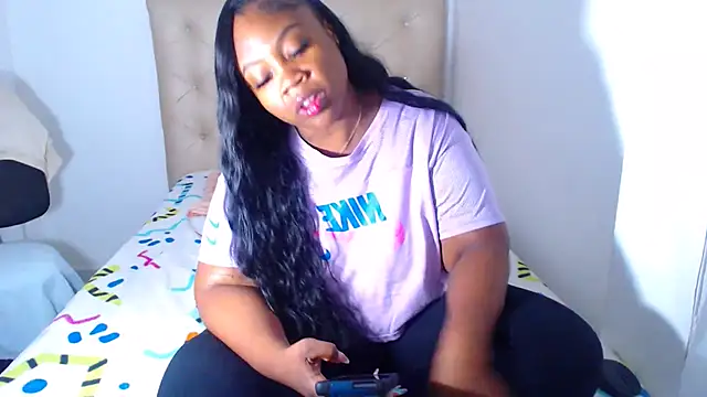 Snapshot of Megaanfox chatting on November 10, 3:11 pm Megaanfox online show from November 10, 3:11 pm