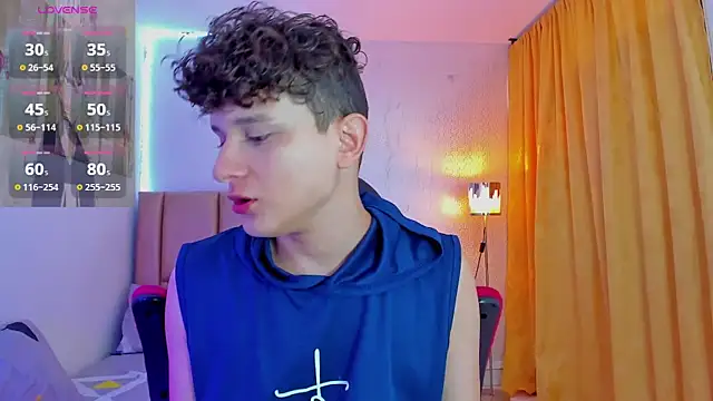 Snapshot of Nathan_Bluee chatting on December 22, 2:16 pm Nathan Bluee online show from December 22, 2:16 pm