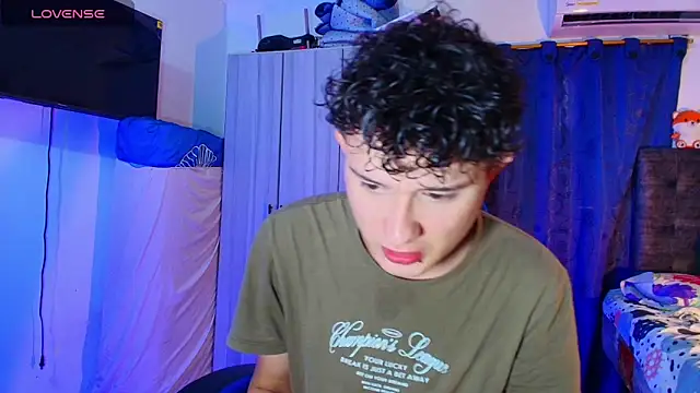 Nathan Bluee online show from February 11, 4:34 pm