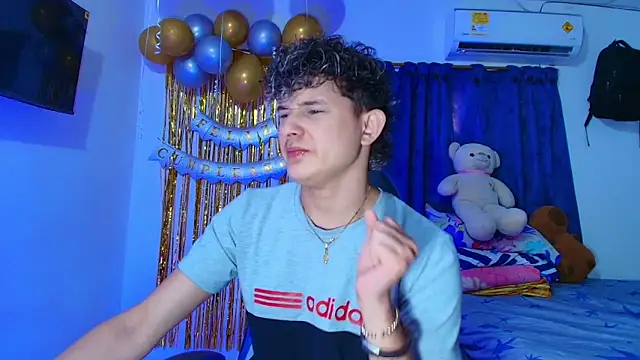 Nathan Bluee online show from March 21, 6:11 pm