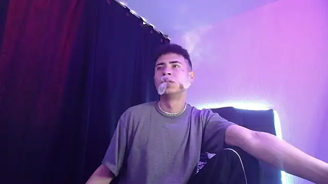 sexybat twink online show from December 14, 7:46 pm