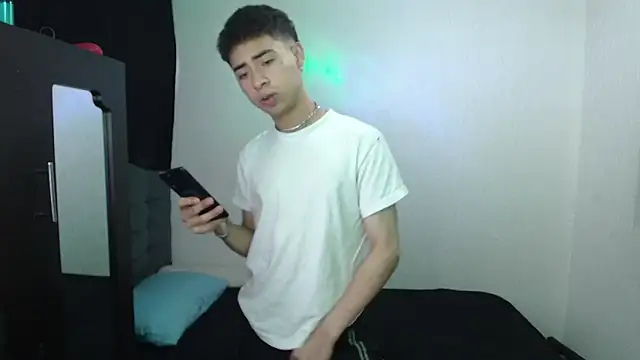 sexybat twink online show from January 26, 2:41 pm