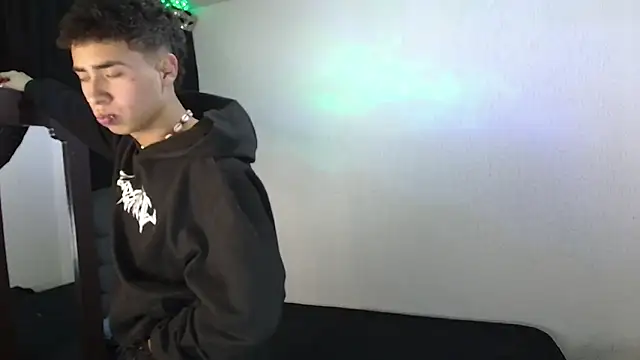 sexybat twink online show from January 31, 12:06 am