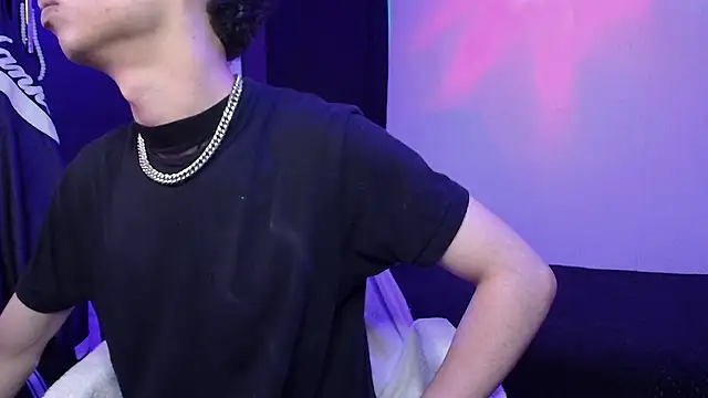 sexybat twink online show from February 12, 11:30 pm