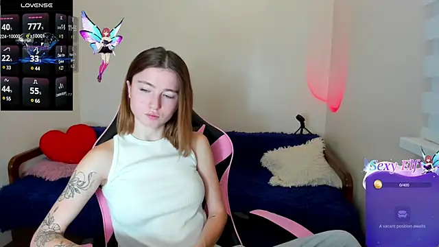 Snapshot of Luxuryalma chatting on December 3, 9:33 am Luxuryalma online show from December 3, 9:33 am