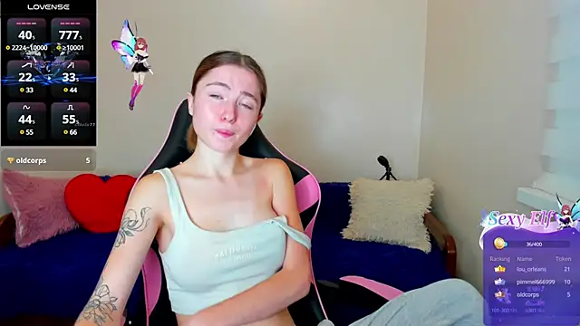 Snapshot of Luxuryalma chatting on December 13, 9:24 am Luxuryalma online show from December 13, 9:24 am