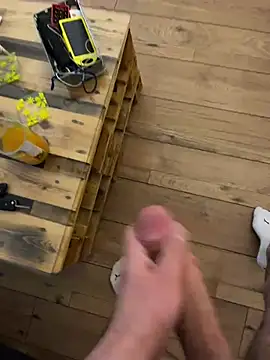 Bick dick1997 online show from March 2, 8:07 pm