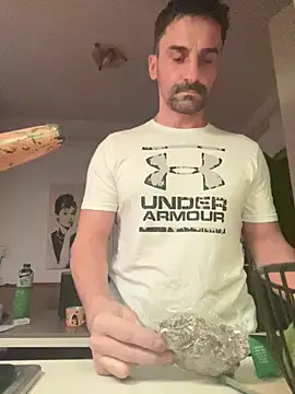 amydamarw online show from March 3, 4:40 am