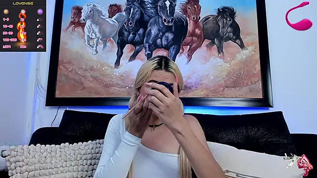 shannel  queen online show from February 1, 10:13 pm