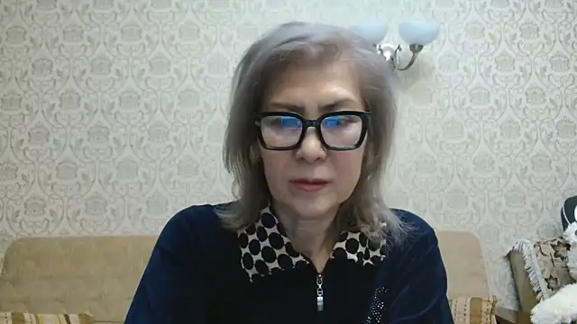 Elegant00Lady online show from December 17, 4:35 pm