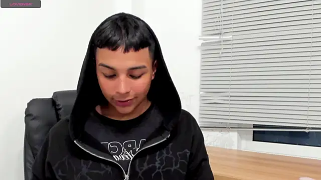 Seductivo jr online show from November 29, 4:15 am