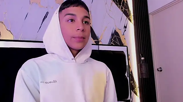 Seductivo jr online show from January 18, 3:54 am